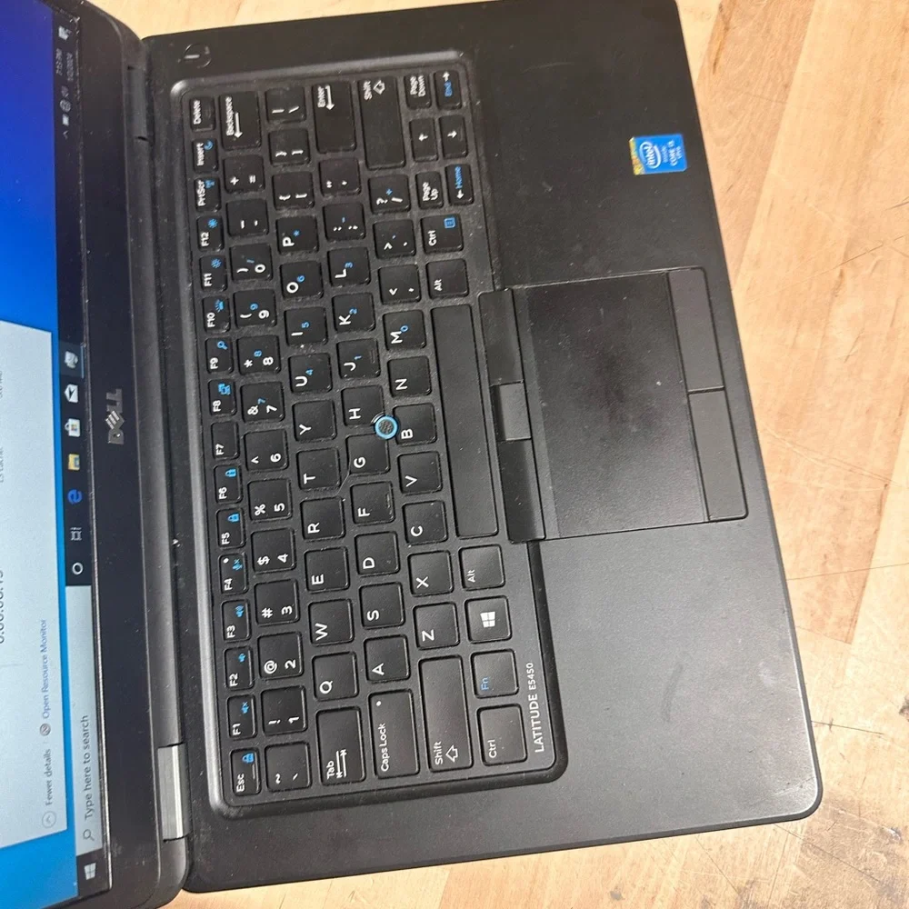 Dell Latitude E5450 i5 Comes with charger
